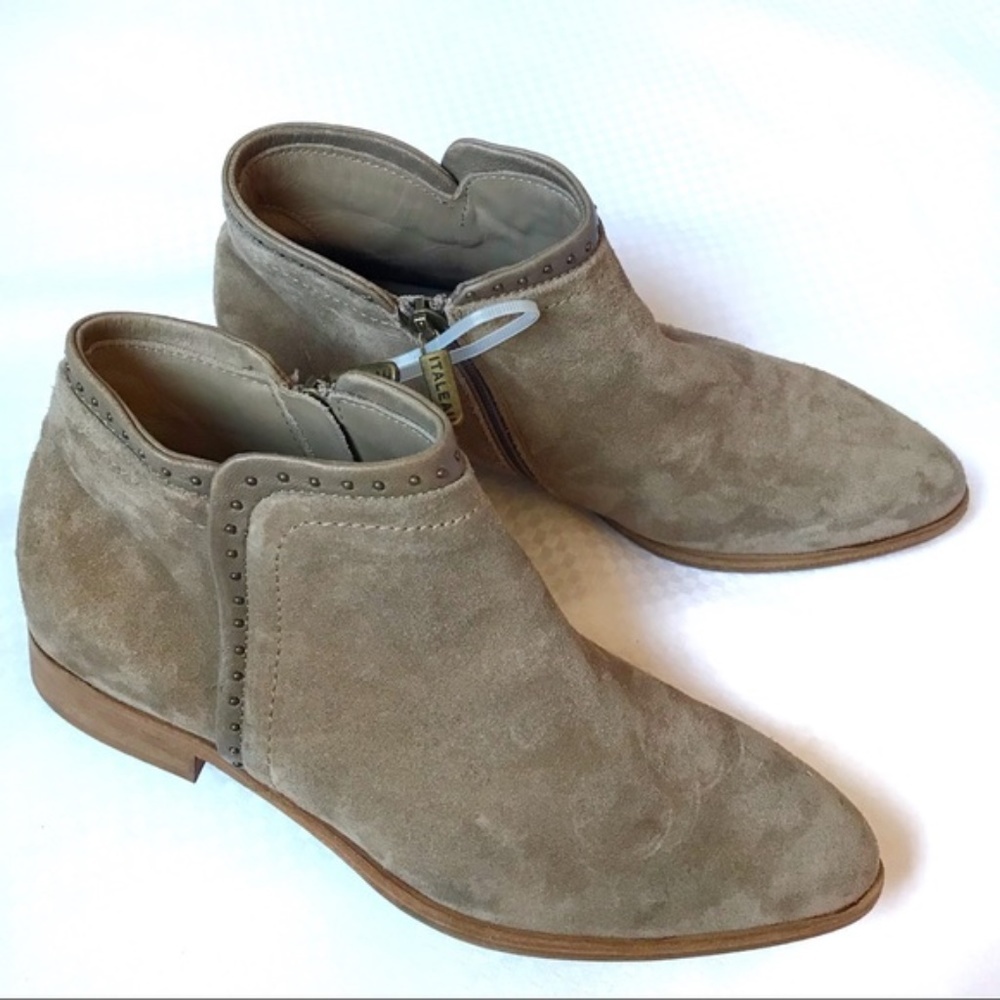 Italeau Tan Suede Handmade in Italy Ankle Boots 6